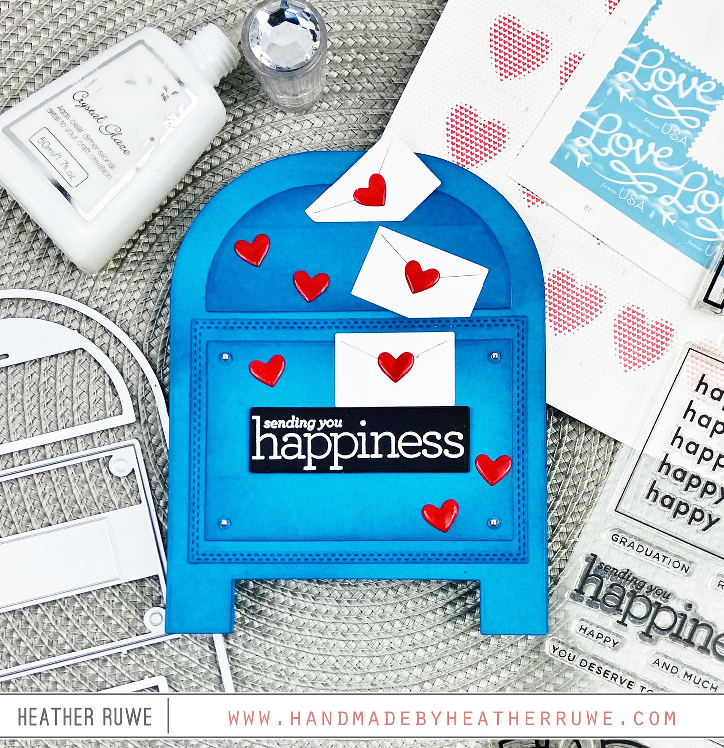 Create a heart-shaped note card with this stamp and die set! - CZ Design